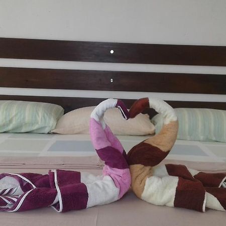 Petit Guest House Негомбо Экстерьер фото