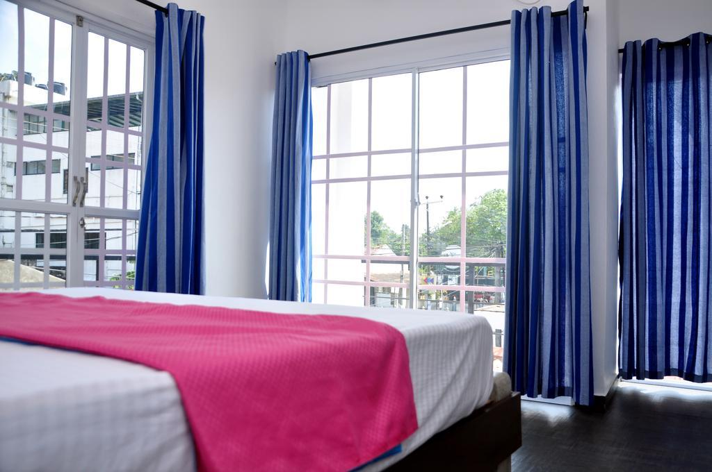 Petit Guest House Негомбо Экстерьер фото
